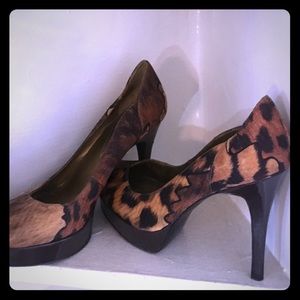 Guess Design High Heel Shoes Almost New Clean SZ 8